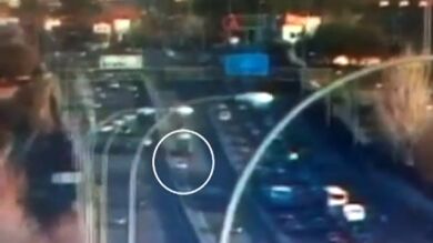 Un autobús impacta contra un vehículo y fallecen dos mujeres