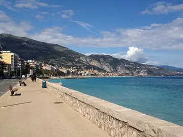 El paseo marítimo de Menton El paseo marítimo de Menton