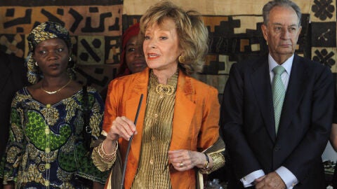 Mar&iacute;a Teresa Fern&aacute;ndez de la Vega en la Fundaci&oacute;n Mujeres por &Aacute;frica