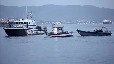 Pesqueros en Gibraltar Pesqueros en Gibraltar