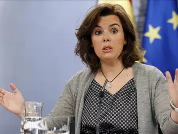 Soraya Sáenz de Santamaría en rueda de prensa Soraya Sáenz de Santamaría en rueda de prensa