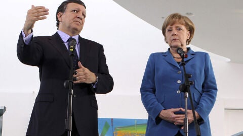 Durao Barroso junto a Merkel