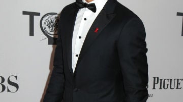 Nick Jonas, muy atractivo con este esmoquin