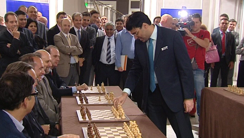 El campeón del mundo de ajedrez, Anand