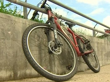 Un menor grave después de que unos compañeros le manipularan su bicicleta