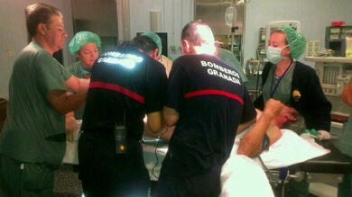 Intervenido de urgencia un hombre que tenía atrapado el pene en un tubo de acero