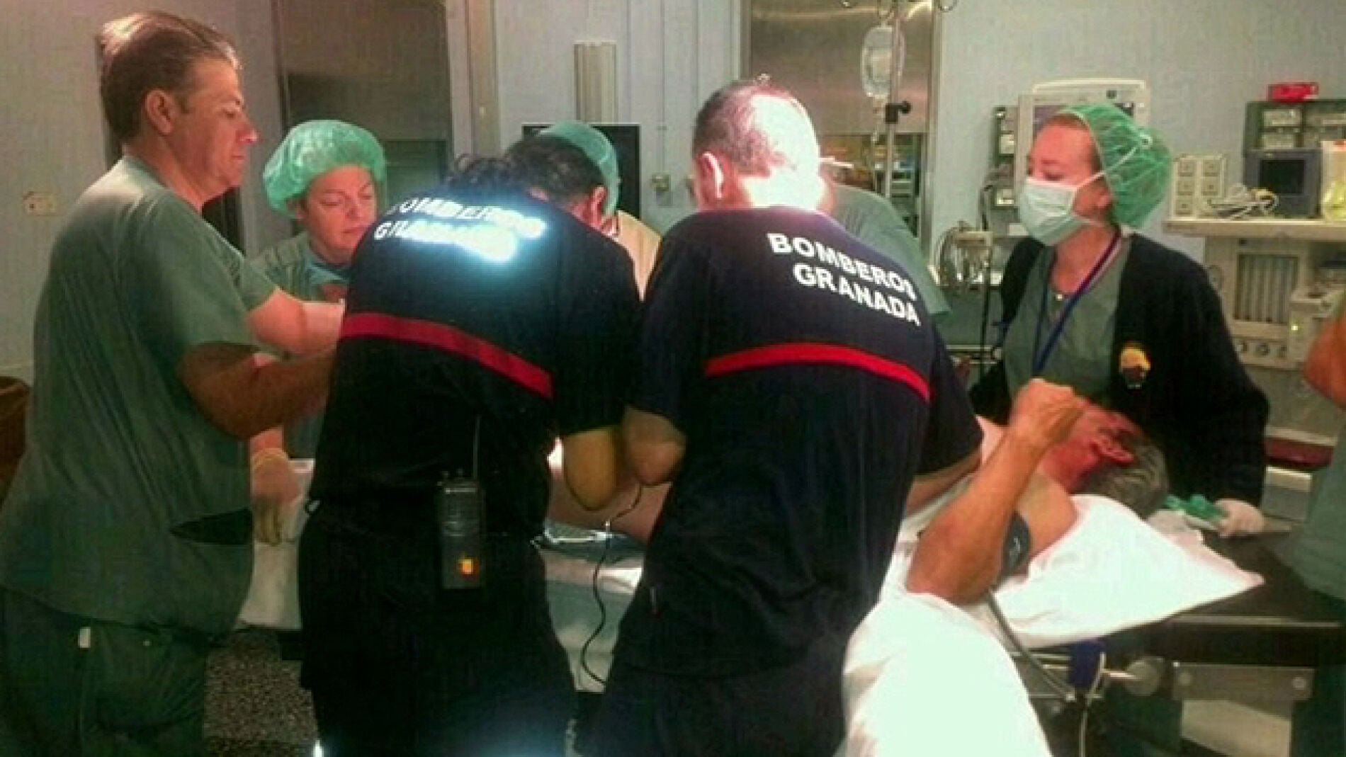 Intervenido por atrapar su pene en un tubo