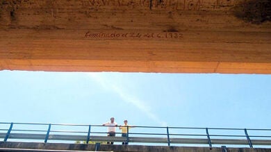 Un puente en Huelva esconde la pintada republicana más antigua de España