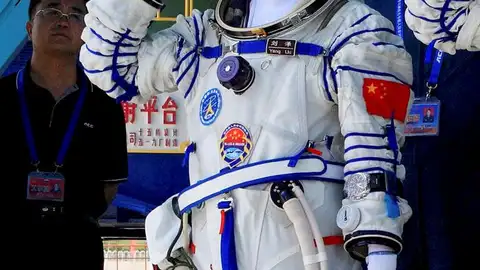 La primera mujer china en viajar al espacio La primera mujer china en viajar al espacio