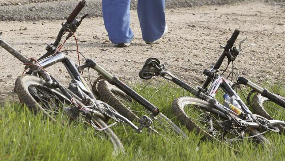 Las bicicletas de los menores de edad que resultaron heridos