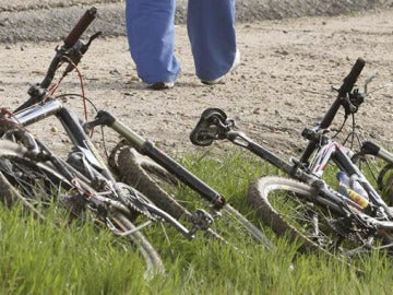 Las bicicletas de los menores de edad que resultaron heridos