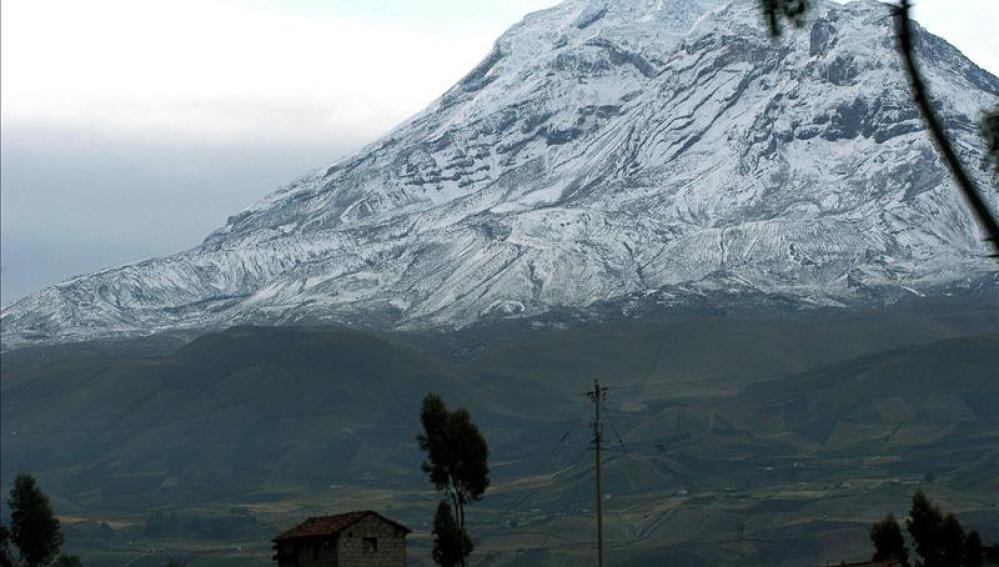 El volcán Chimborazo, de 6.210 metros de altura