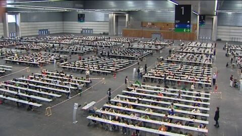 Los estudiantes durante el examen