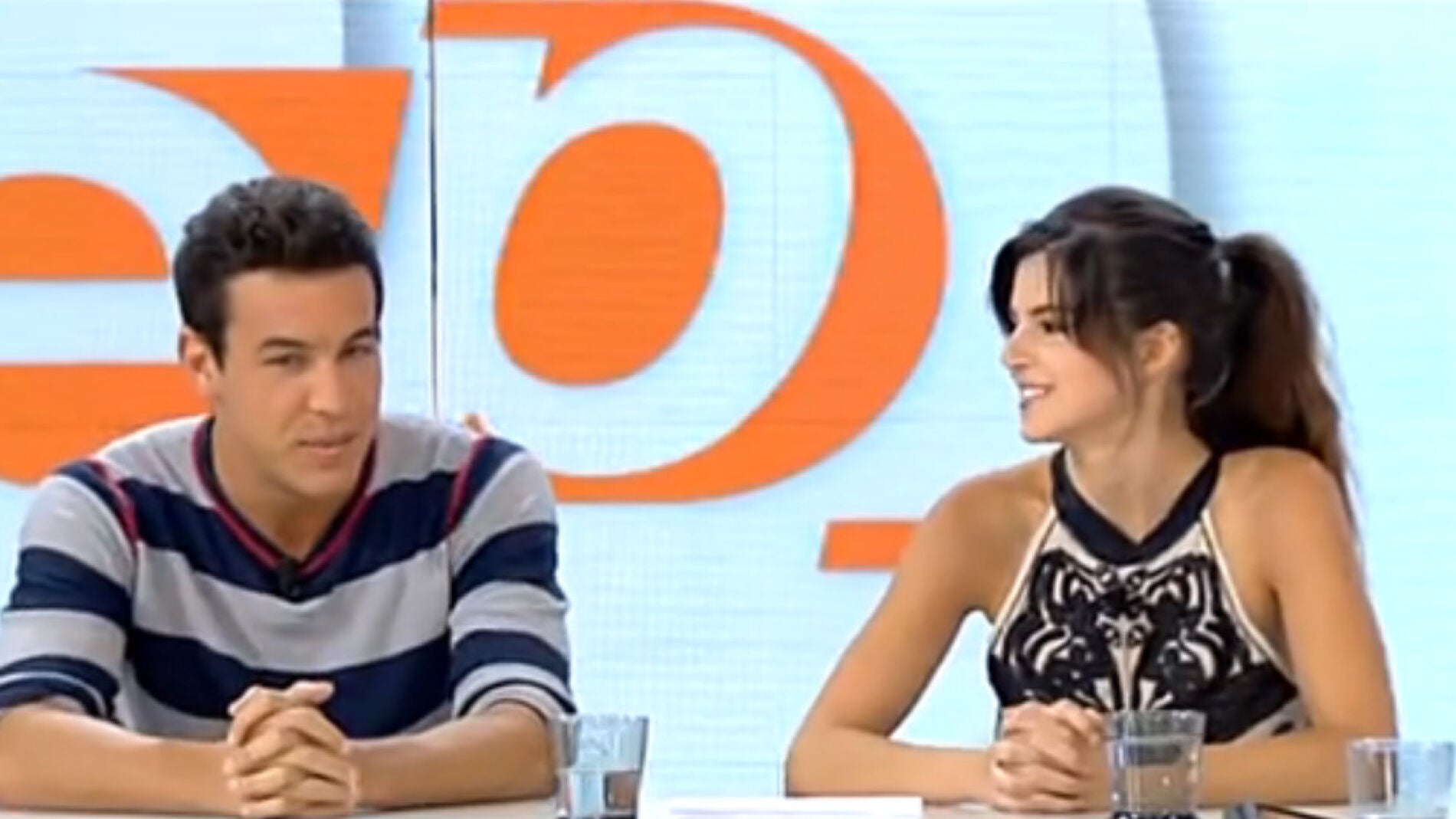 Mario Casas y Clara Lago