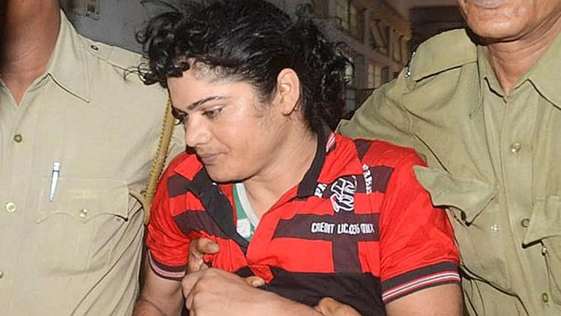 La atleta india Pinki Pramanik detenida La atleta india Pinki Pramanik detenida