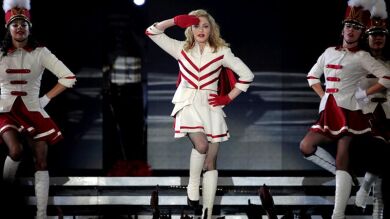 Madonna desata la locura en su concierto de Barcelona