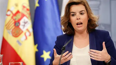 Soraya en rueda de prensa tras el Consejo de ministros Soraya en rueda de prensa tras el Consejo de ministros