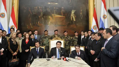 Felipe Franco junto a su nuevo Gobierno en Paraguay Felipe Franco junto a su nuevo Gobierno en Paraguay
