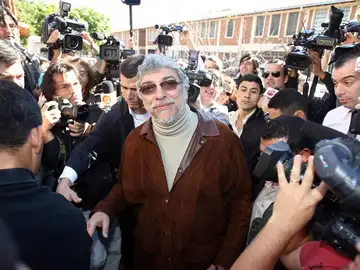El destituido presidente de Paraguay Fernando Lugo, que hoy negó legitimidad al Gobierno de su sucesor, Federico Franco, El destituido presidente de Paraguay Fernando Lugo, que hoy negó legitimidad al Gobierno de su sucesor, Federico Franco,