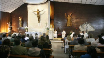 Celebración de una misa en una parroquia valenciana
