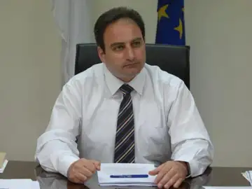 el portavoz del gobierno chipriota, Stefanos Stefanou el portavoz del gobierno chipriota, Stefanos Stefanou