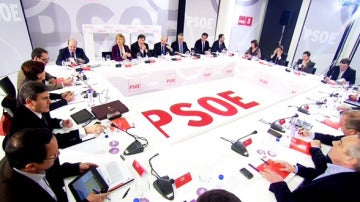 Mesa de debate en el PSOE