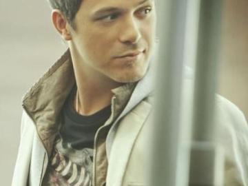 Imagen promocional del nuevo single del cantante Alejandro Sanz