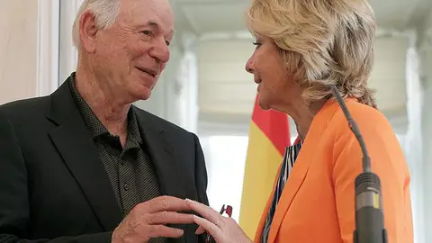 Aguirre, junto al directo de Las Vegas Sand, Michael Leven Aguirre, junto al directo de Las Vegas Sand, Michael Leven