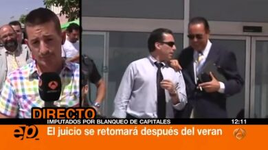 Julián Muñoz sale del juzgado
