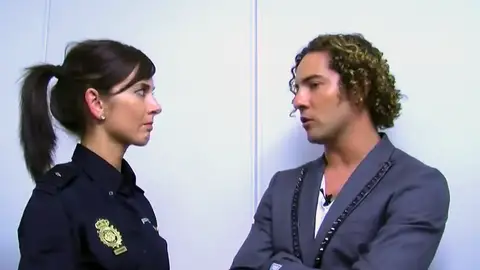 David Bisbal colabora con la policía David Bisbal colabora con la policía
