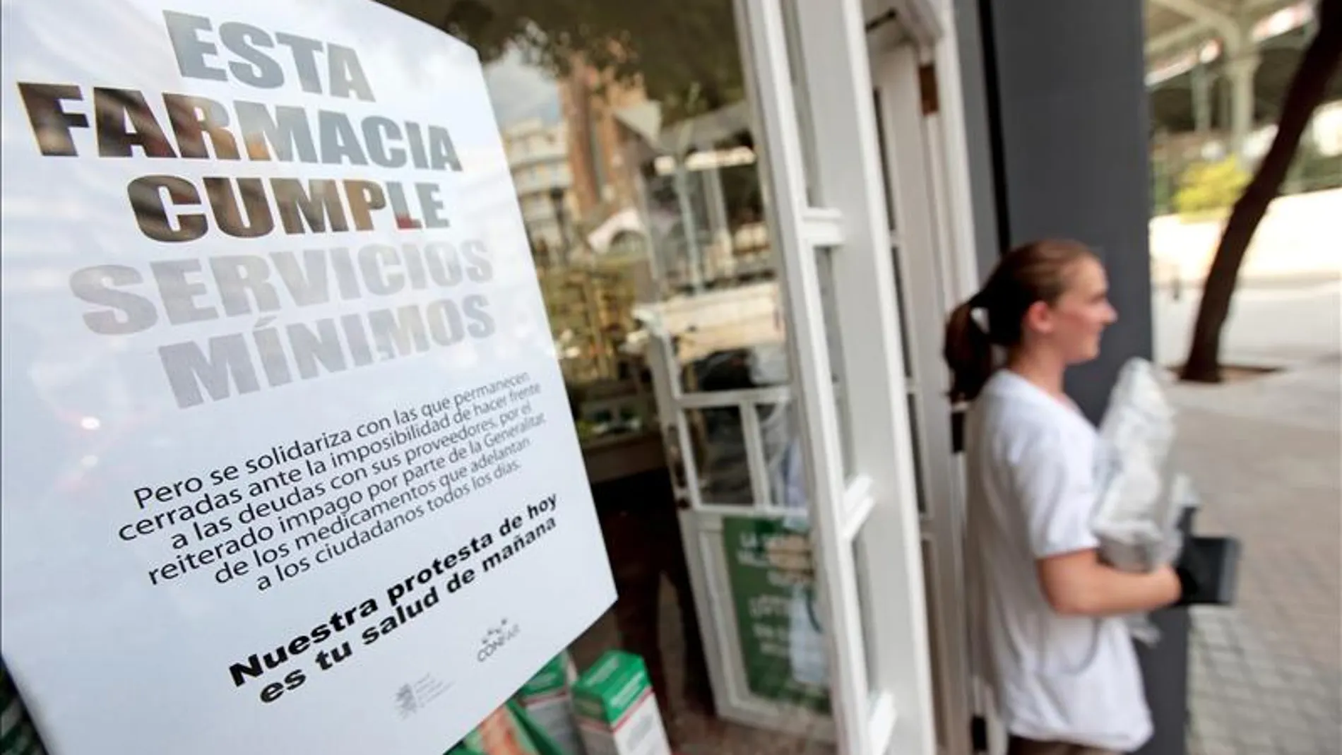 Las farmacias valencianas inician una huelga indefinida Las farmacias valencianas inician una huelga indefinida