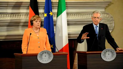 Merkel y Monti, en la rueda de prensa Merkel y Monti, en la rueda de prensa