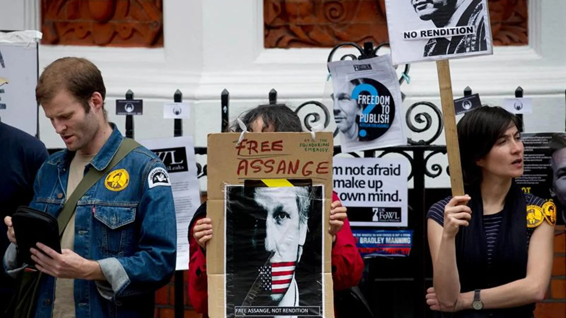 Asilo político de Assange Asilo político de Assange