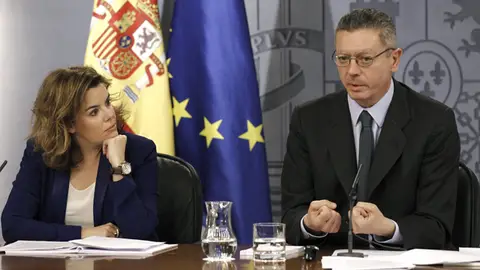 Santamaría y Gallardón, tras el Consejo de Ministros Santamaría y Gallardón, tras el Consejo de Ministros