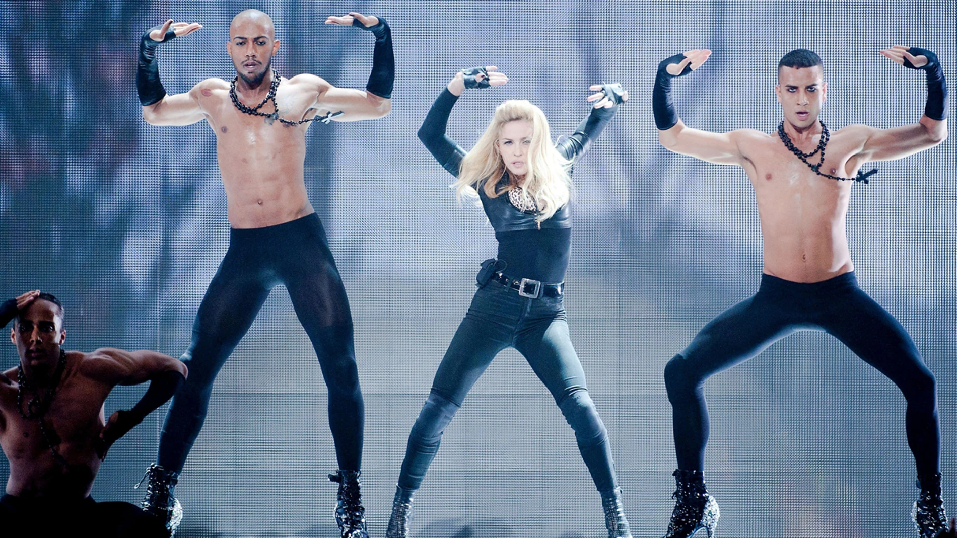 Madonna en concierto (08-07-2012) Madonna en concierto (08-07-2012)
