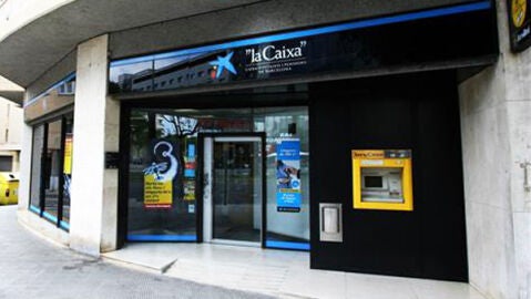 Imagen de archivo de la sucursal atracada en San Sebasti&aacute;n.