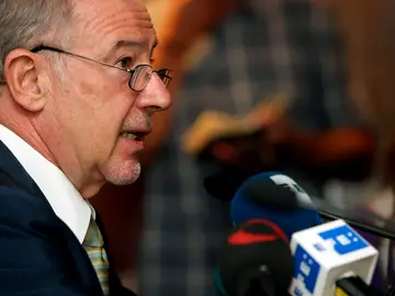 Rato pide comparecer en el Congreso Rato pide comparecer en el Congreso