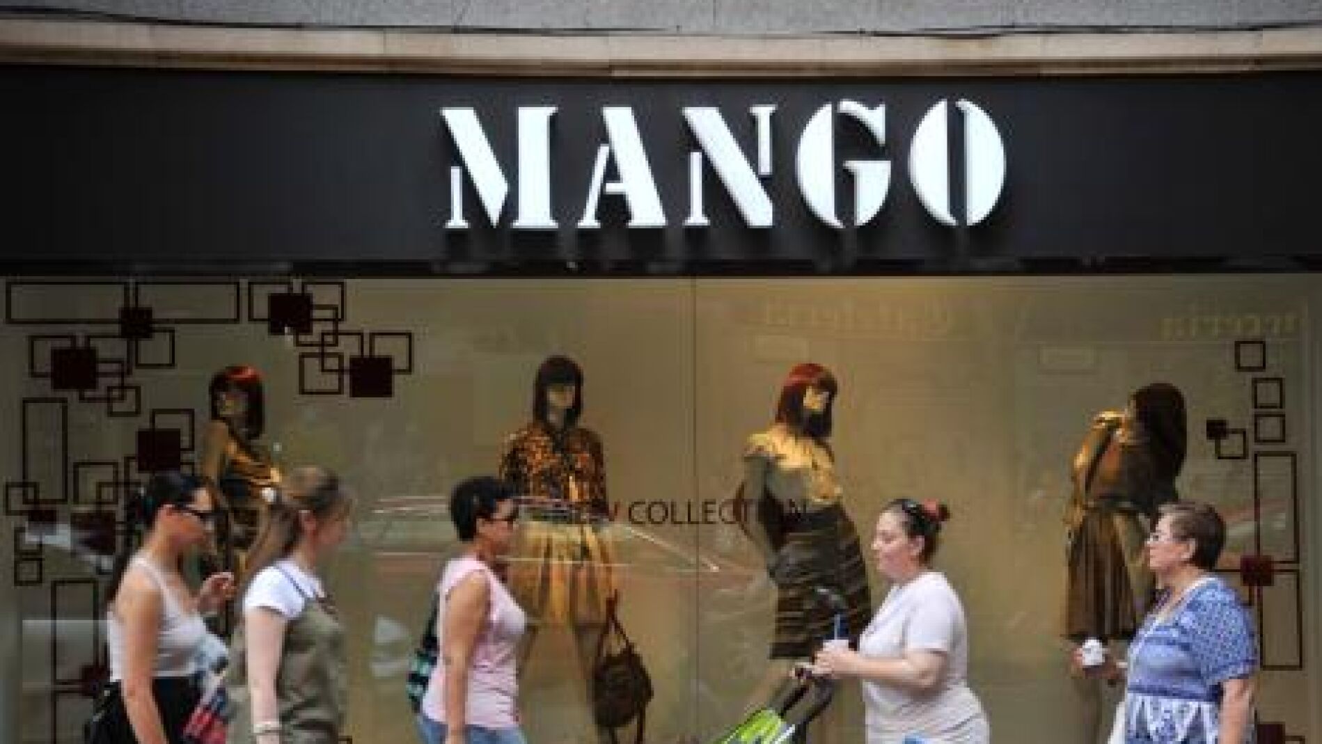 Los j&oacute;venes espa&ntilde;oles quieren trabajar en Mango