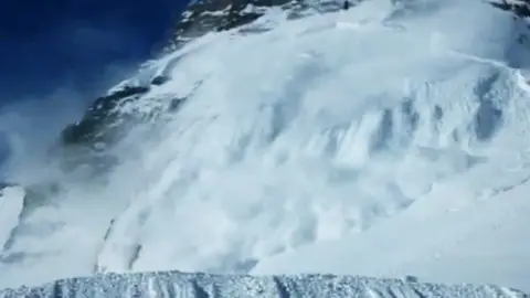 Entrevista al superviviente español de la avalancha en el Mont Blanc Entrevista al superviviente español de la avalancha en el Mont Blanc