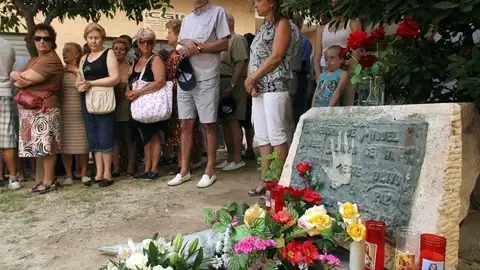Homenaje de los vecinos de Guardamar del Segura a Miguel Ángel Blanco Homenaje de los vecinos de Guardamar del Segura a Miguel Ángel Blanco