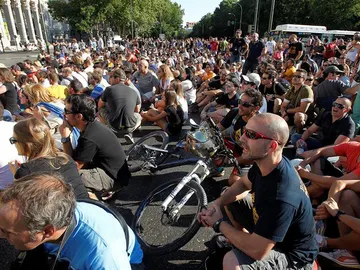 Policías y mineros gritan contra los ajustes Policías y mineros gritan contra los ajustes