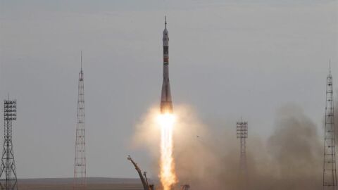 La nave Soyuz durante el despegue