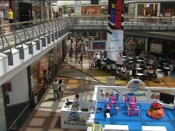 Interior de un centro comercial