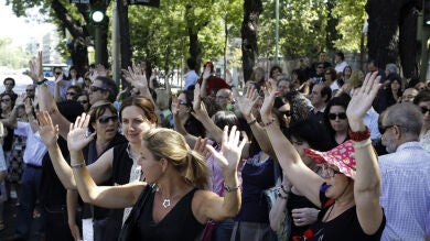 Los Sindicatos de empleados públicos demandarán la paga extra en los tribunales