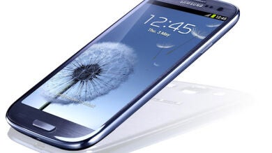 Samsung desplaza a Apple y convierte su Galaxy S III en el 'smartphone' más vendido en 2012