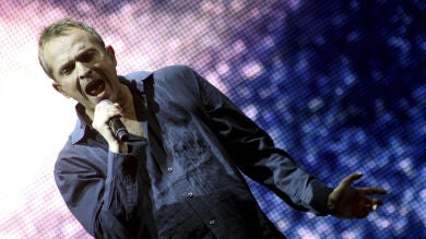Miguel Bosé comienza su gira Papitwo