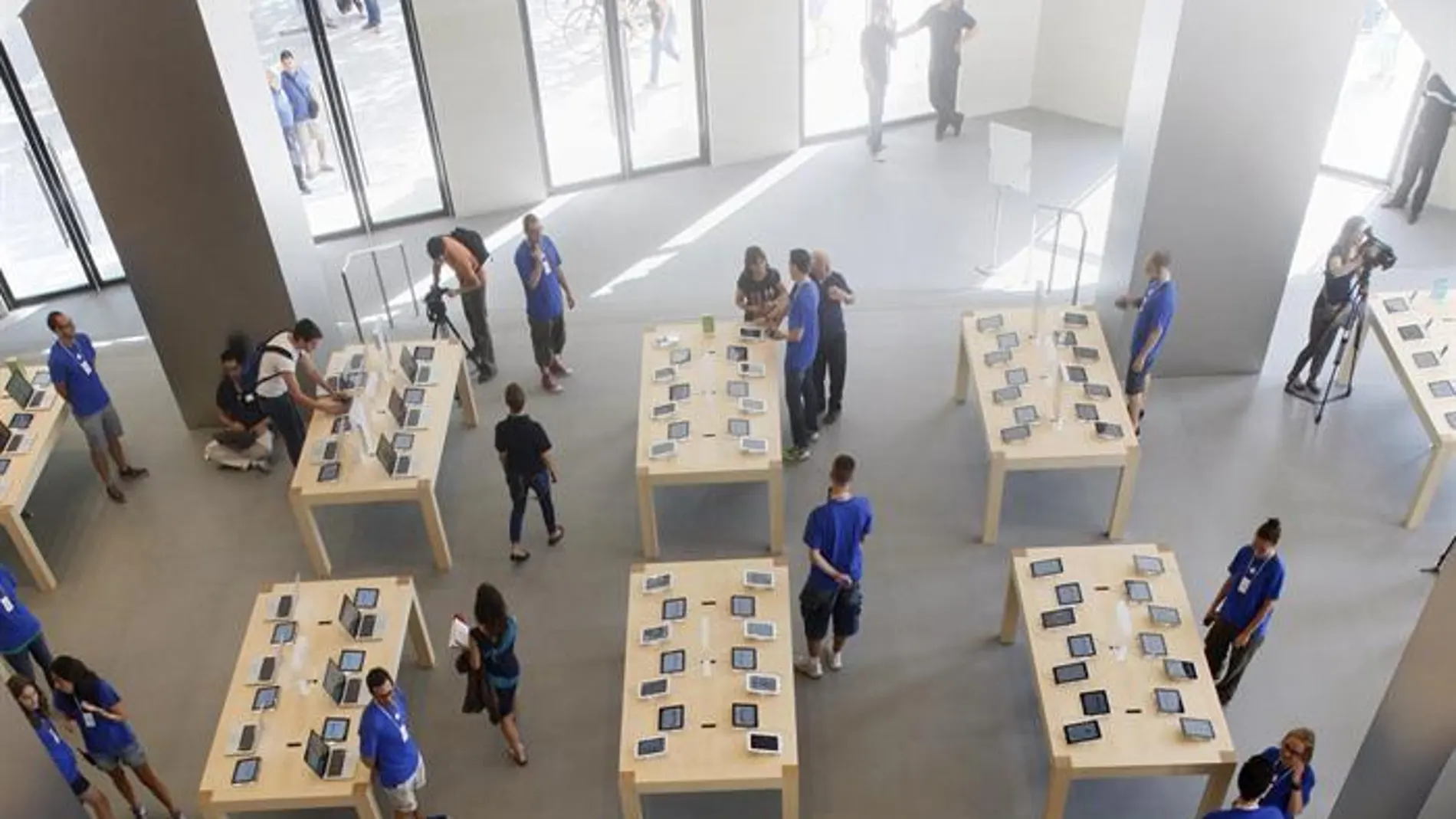 Nueva tienda de Apple en el paseo de Gràcia de Barcelona Nueva tienda de Apple en el paseo de Gràcia de Barcelona