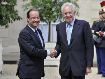 Mario Monti se reúne con el presidente de Francia, François Hollande