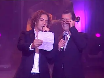 David Bisbal y Antonio Banderas sobre el escenario David Bisbal y Antonio Banderas sobre el escenario