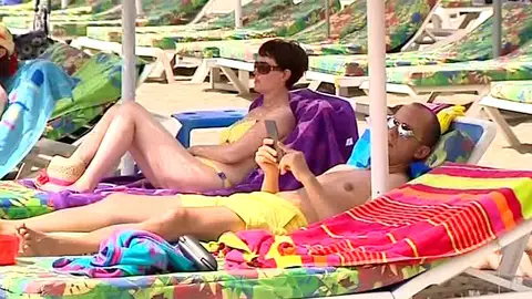 Aumenta la demanda de conexiones wifi en las playas españolas Aumenta la demanda de conexiones wifi en las playas españolas